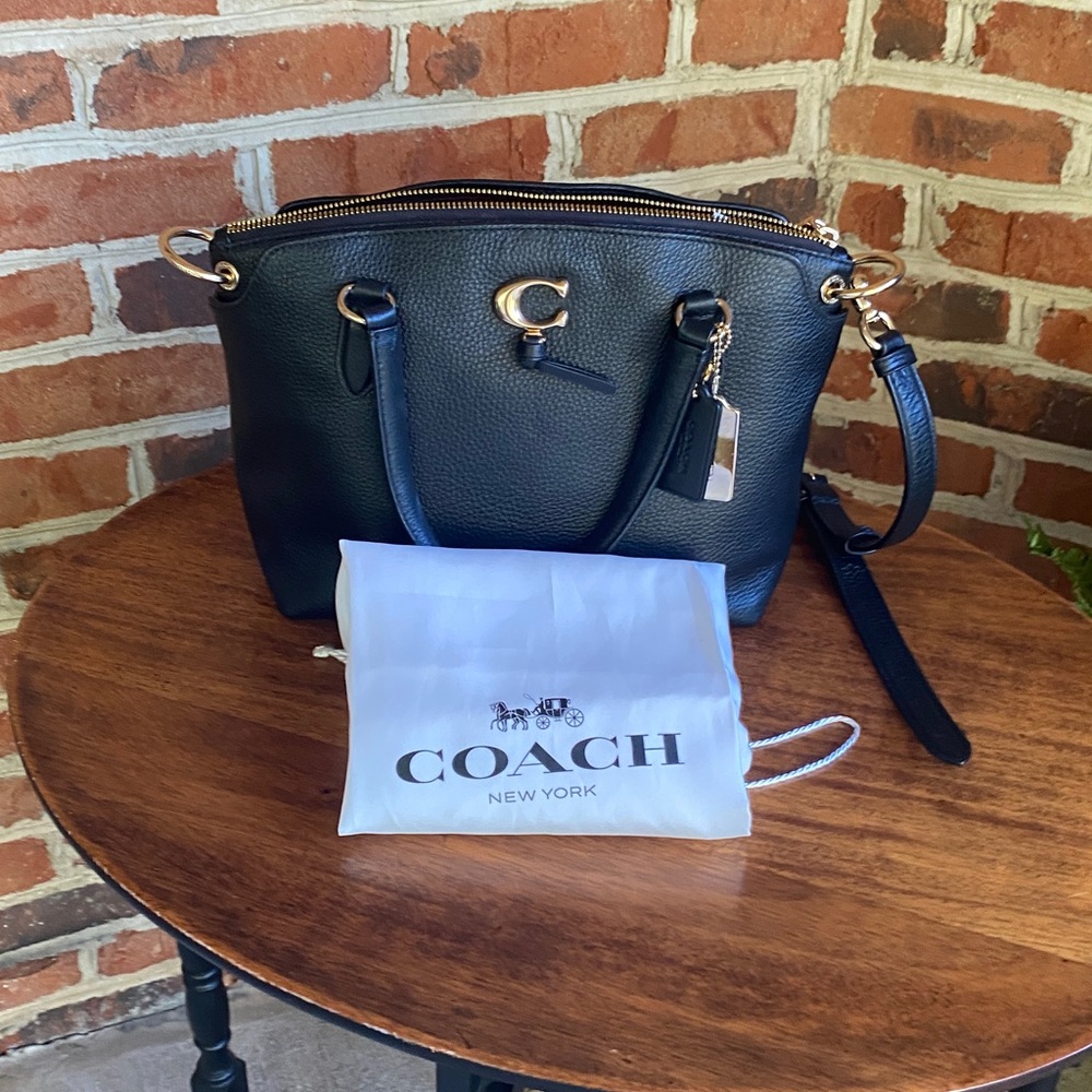 Coach Black pebbled leather satchel, like new condition with dust bag - Picture 5 of 6